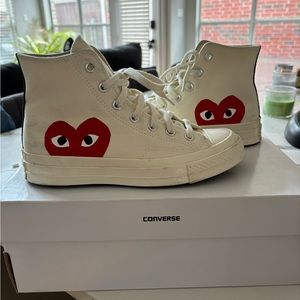 Women’s Converse Comme de Garçons in off white with red heart. Gently worn.
